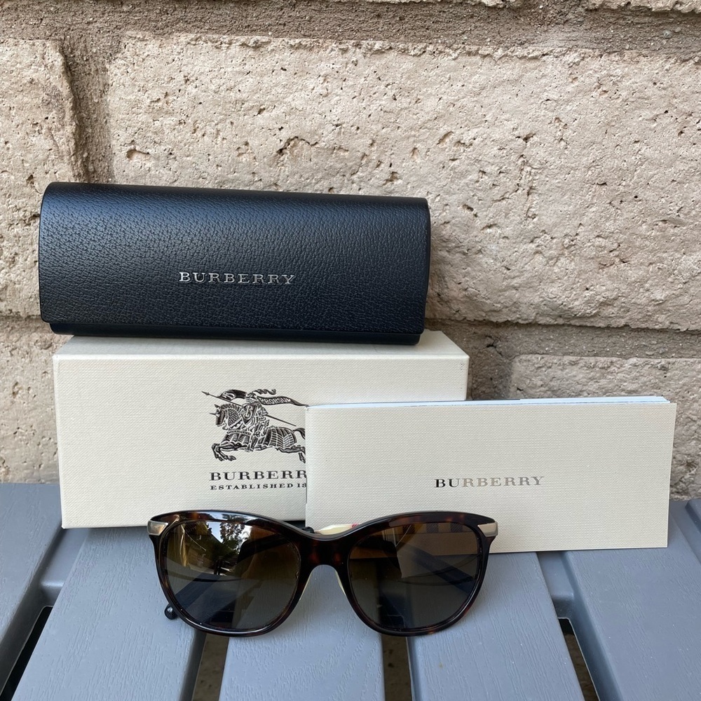 Burberry Sunglasses with Case​​​​​​ - Picture 2 of 11